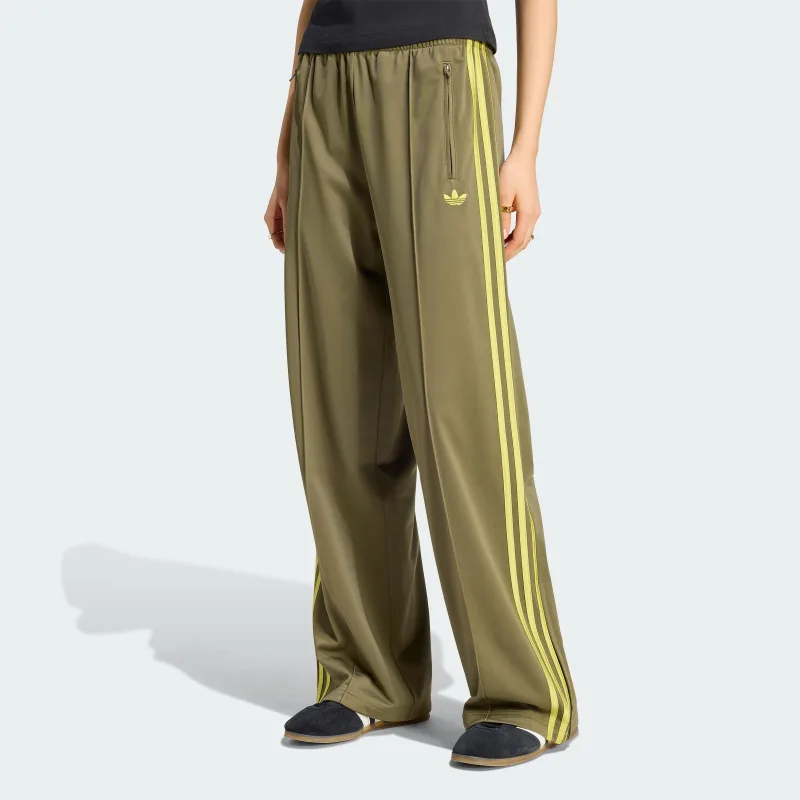 adidas — FIREBIRD LOOSE TRACK PANTS