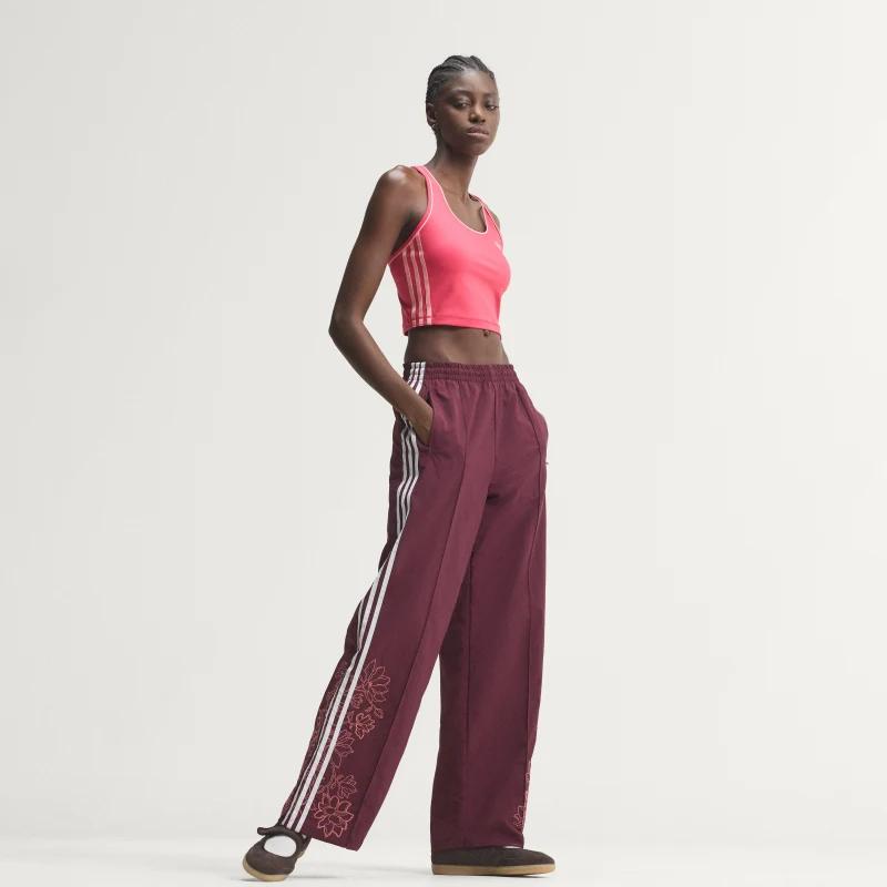 adidas — FLORAL GFX FIREBIRD LOOSE TRACK PANT
