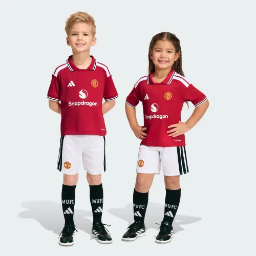adidas — Manchester United 26/27 Home Kids Set