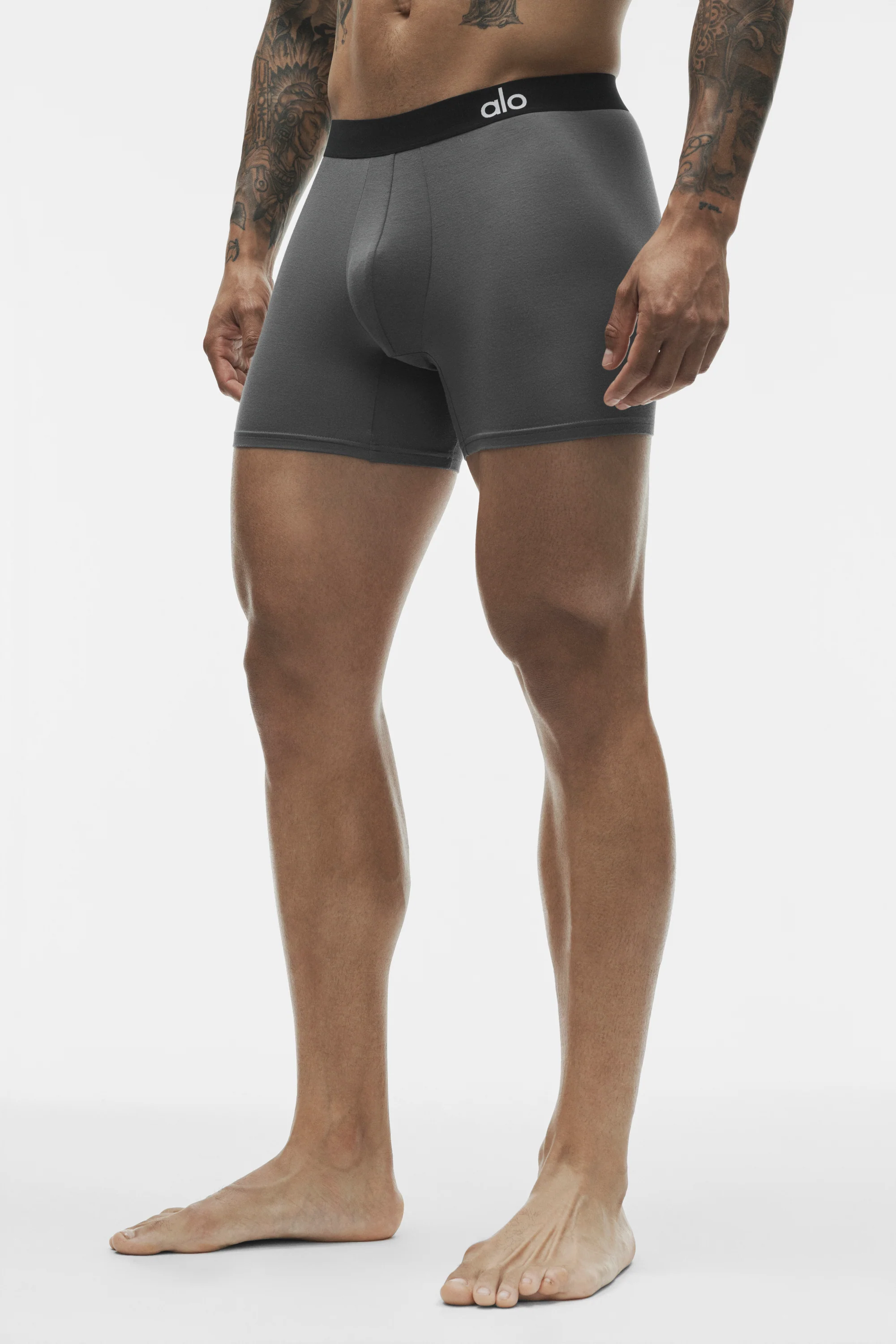 Alo Yoga — Day And Night Boxer Brief - Anthracite