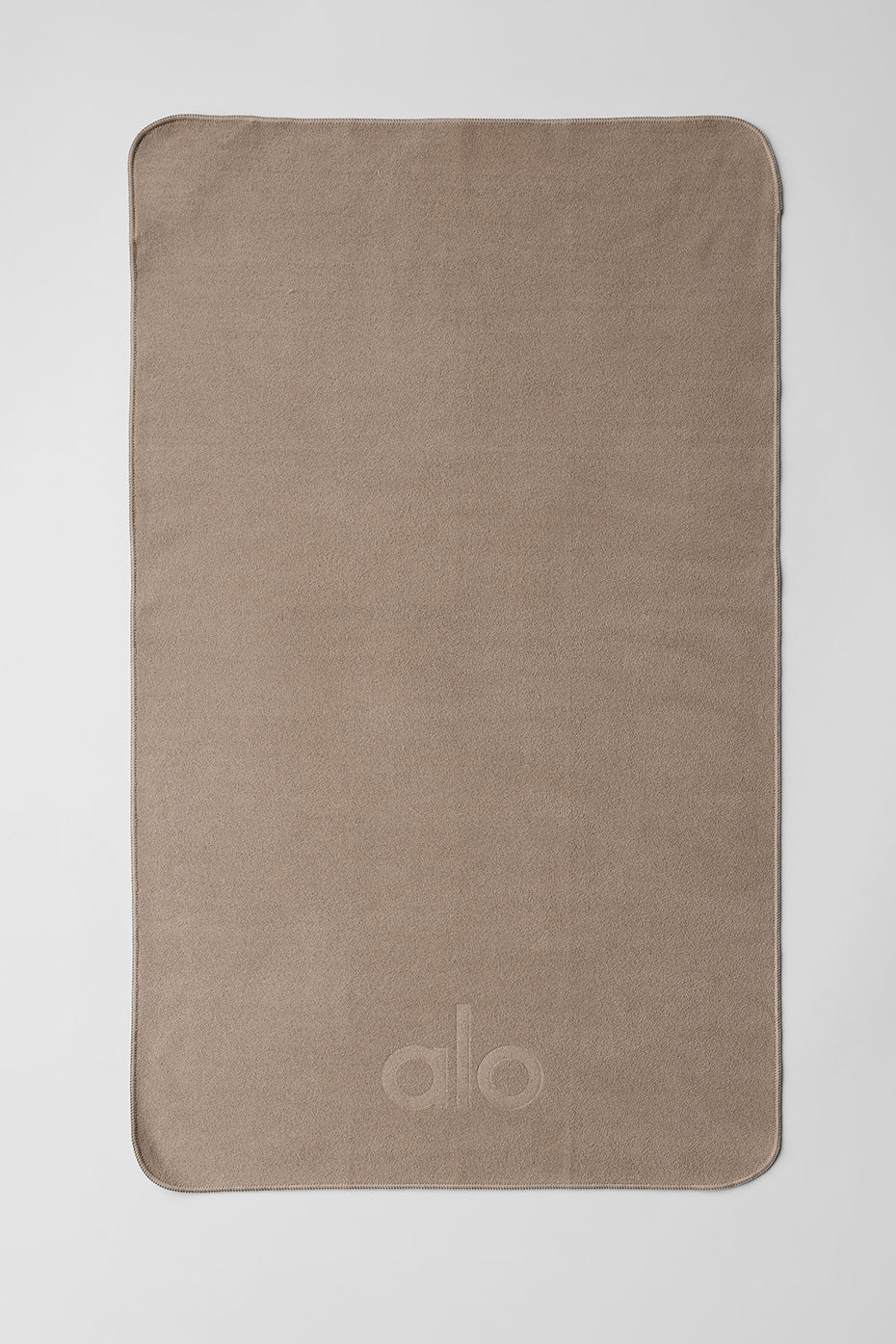 Alo Yoga — Performance No Sweat Hand Towel - Gravel