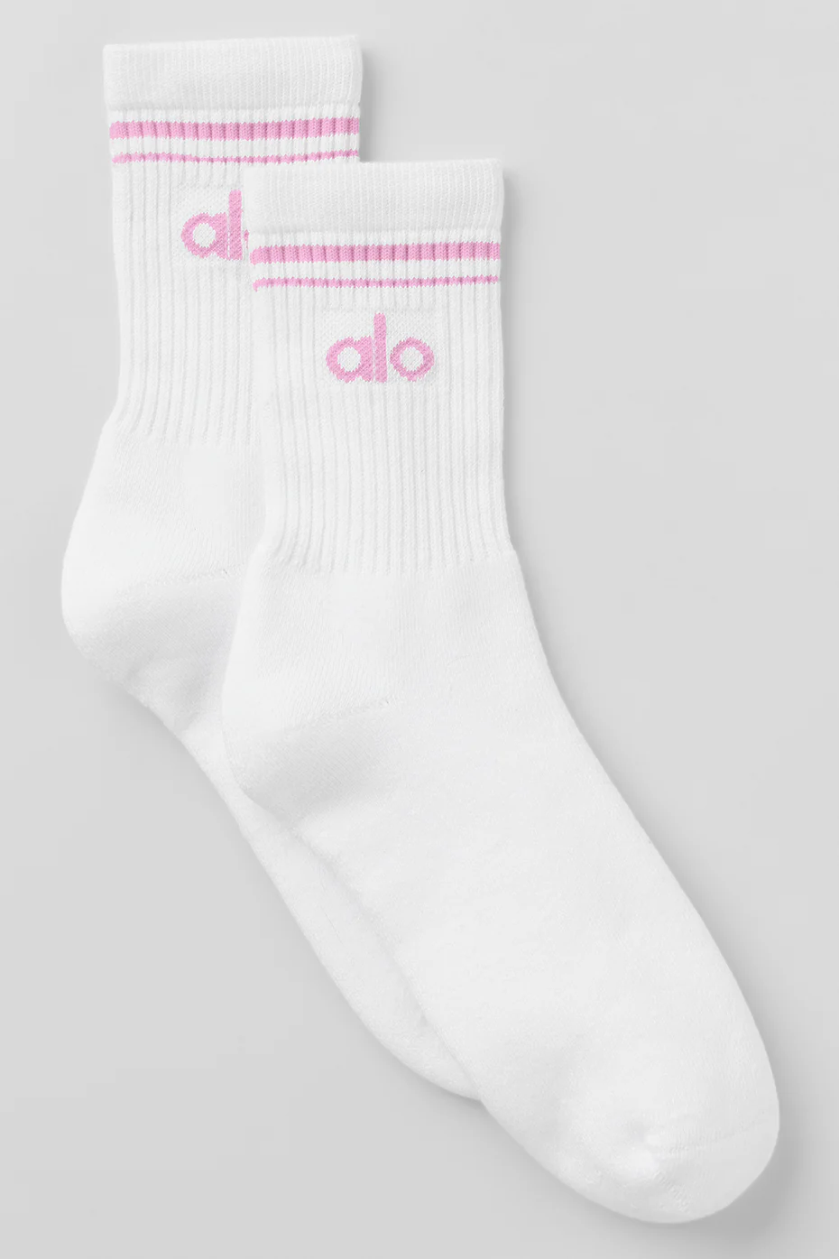 Alo Yoga — Unisex Half-Crew Throwback Sock - Dune Grass/White