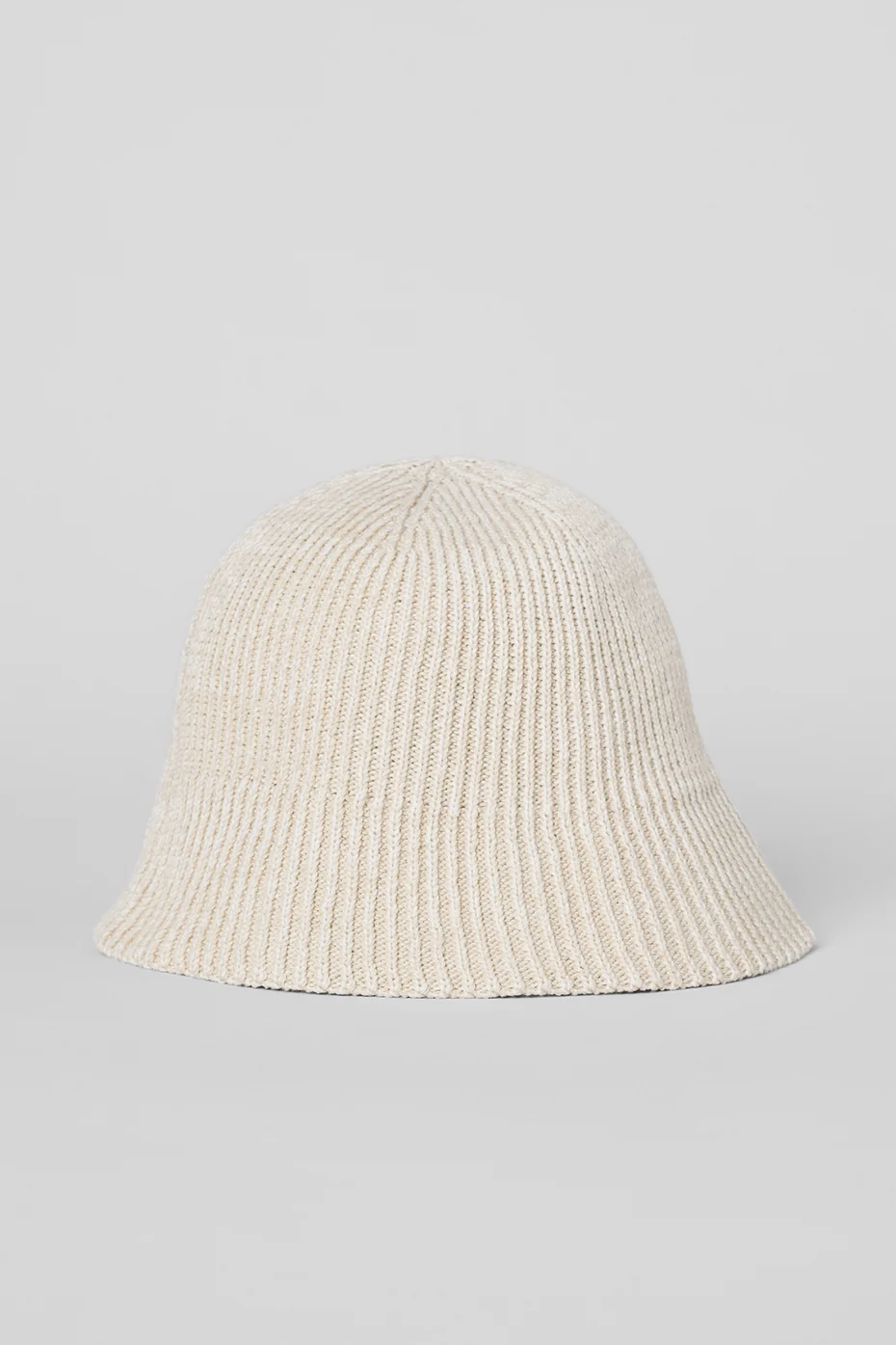 Alo Yoga — Denim Knit Cloche - Ivory/Oatmilk