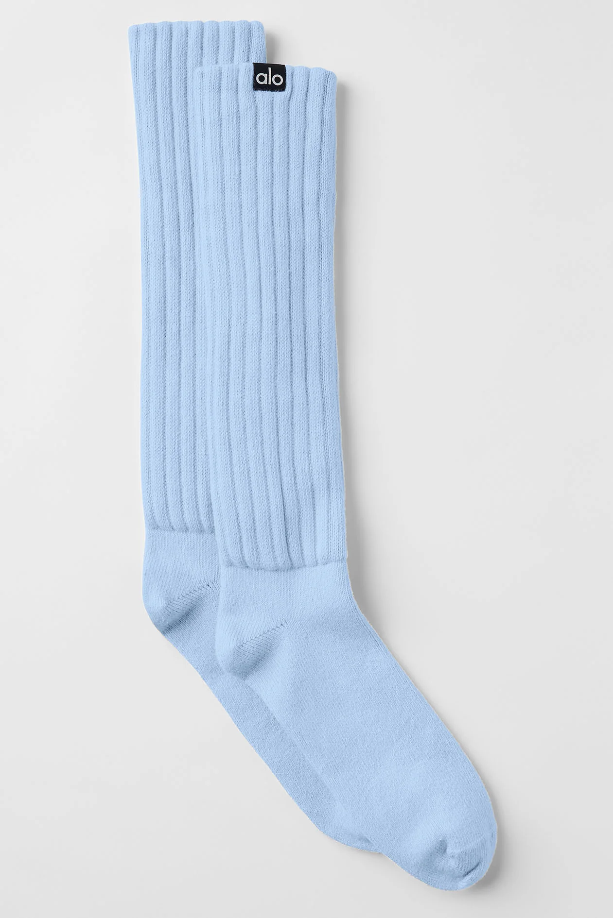 Alo Yoga — Unisex Scrunch Sock - Seashell Blue