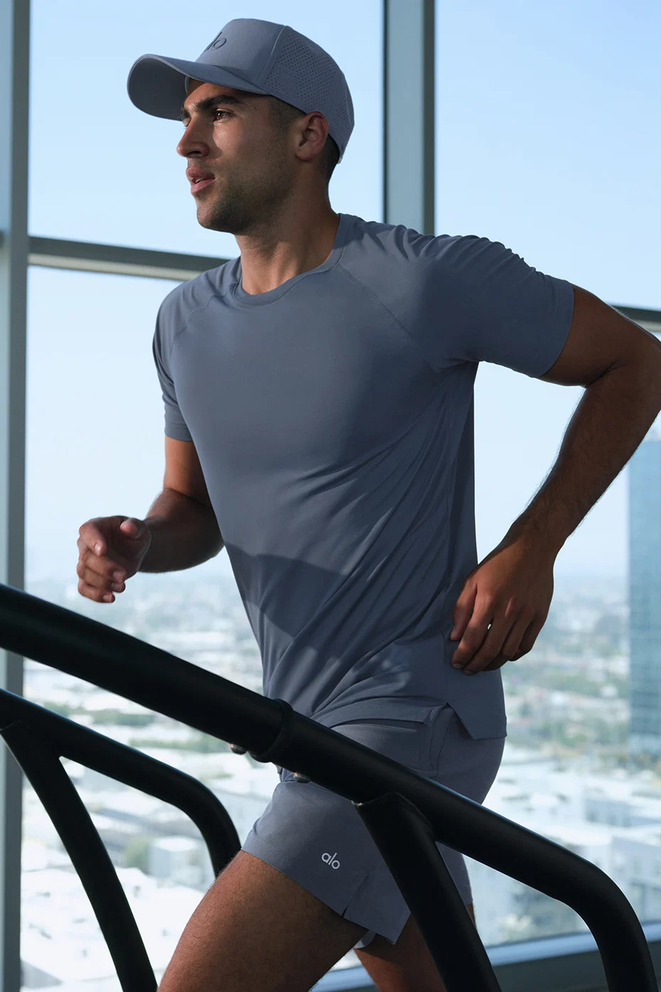 Alo Yoga — Idol Crewneck Short Sleeve - Bluestone