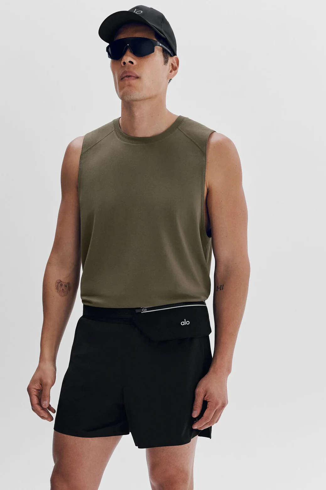 Alo Yoga — ALO Vapor Muscle Tank - Dune Grass
