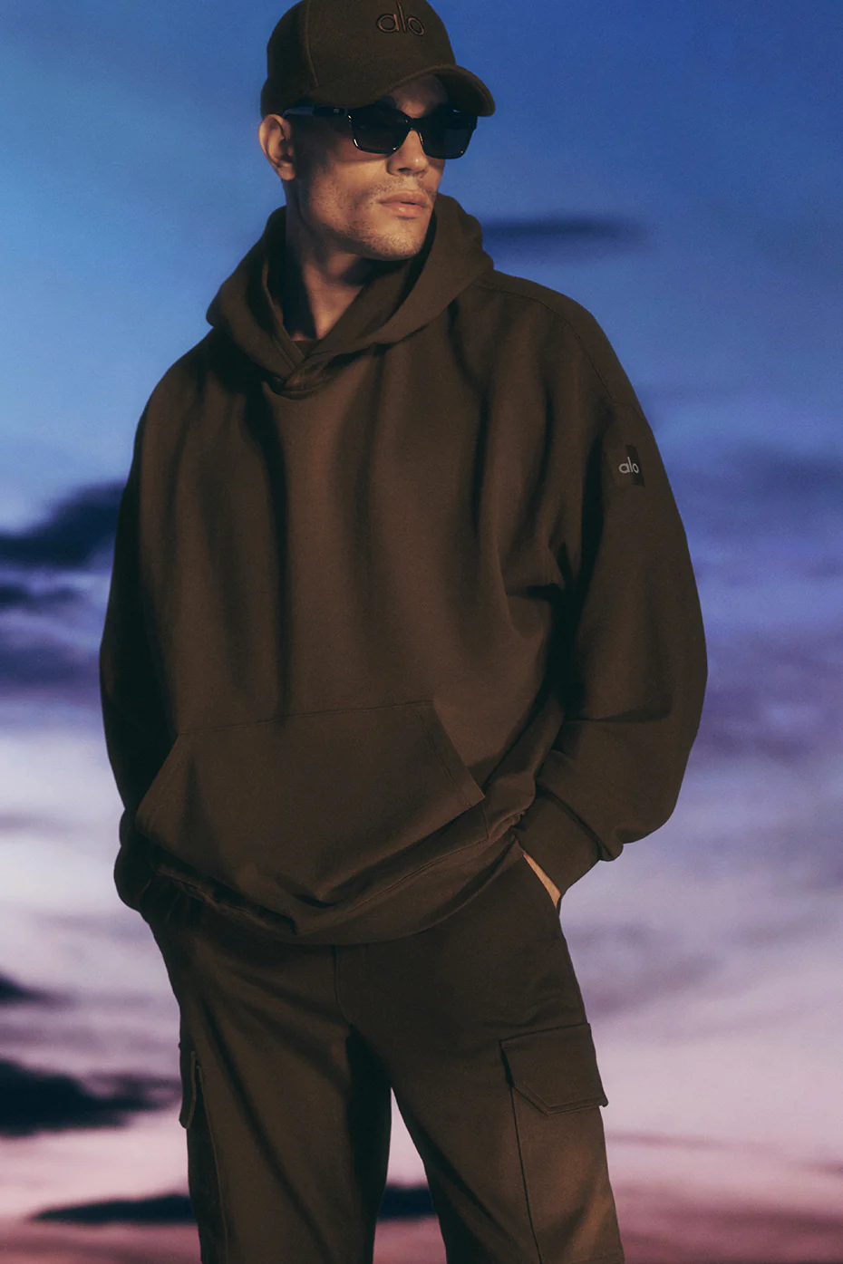 Alo Yoga — Double Take Hoodie - Espresso