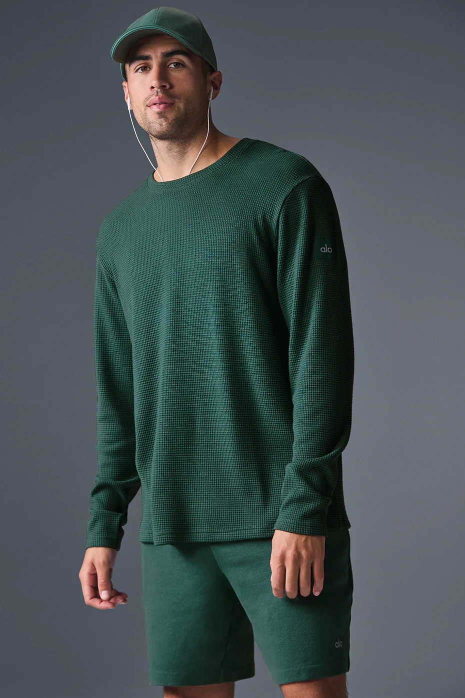 Alo Yoga — Elevate Waffle Long Sleeve Crew - Winter Ivy
