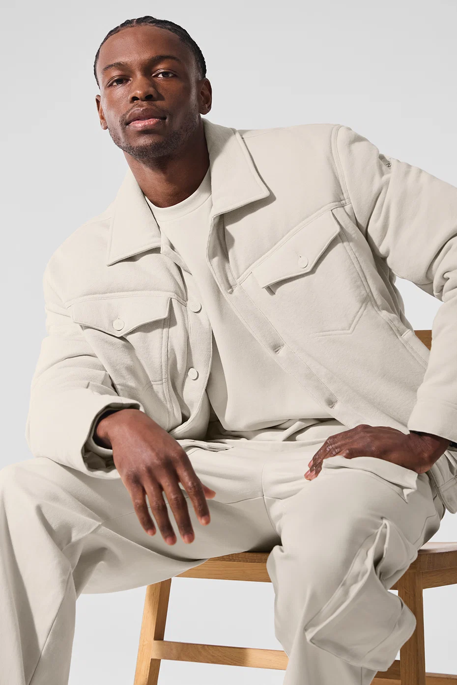 Alo Yoga — Ease Trucker Jacket - Bone