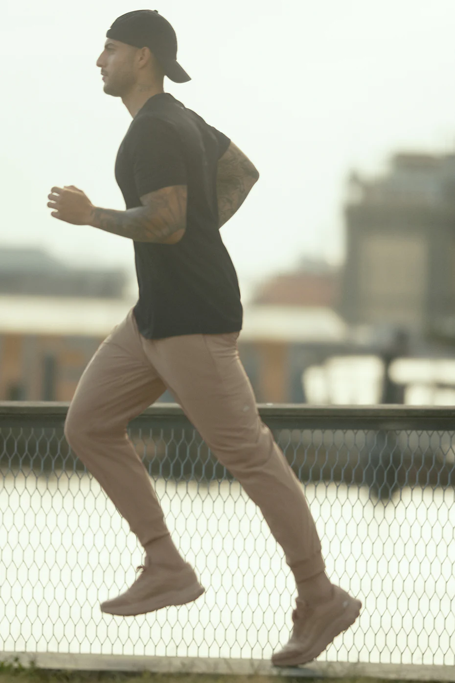 Alo Yoga — Co-Op Pant (Regular) - Gravel