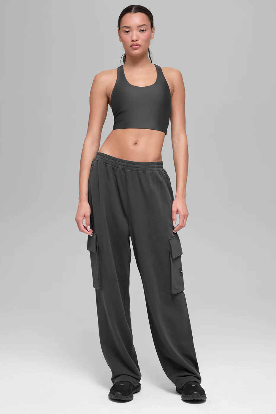 Alo Yoga — Double Take Cargo Pant - Olive Tree