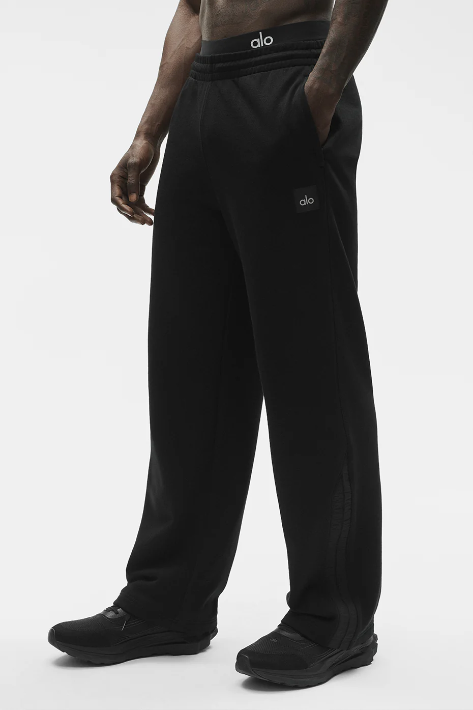 Alo Yoga — Field Sweatpant - Black