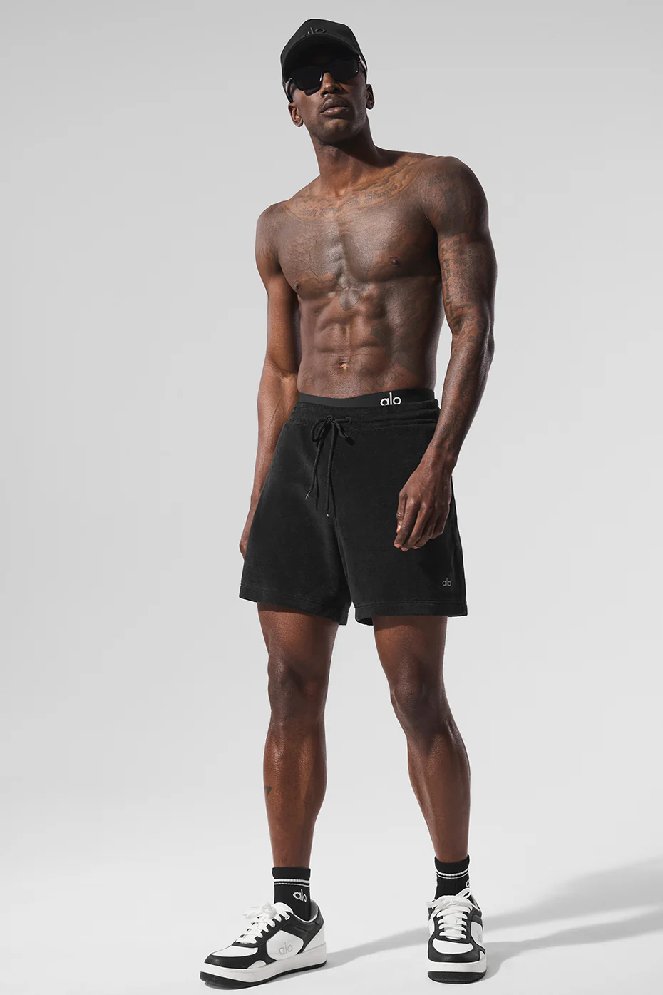 Alo Yoga — 7" Coastal Terry Short - Black