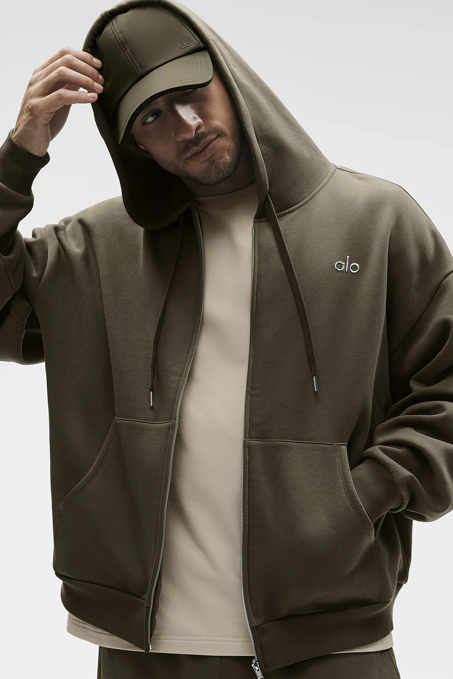 Alo Yoga — Accolade Full Zip Hoodie - Macadamia