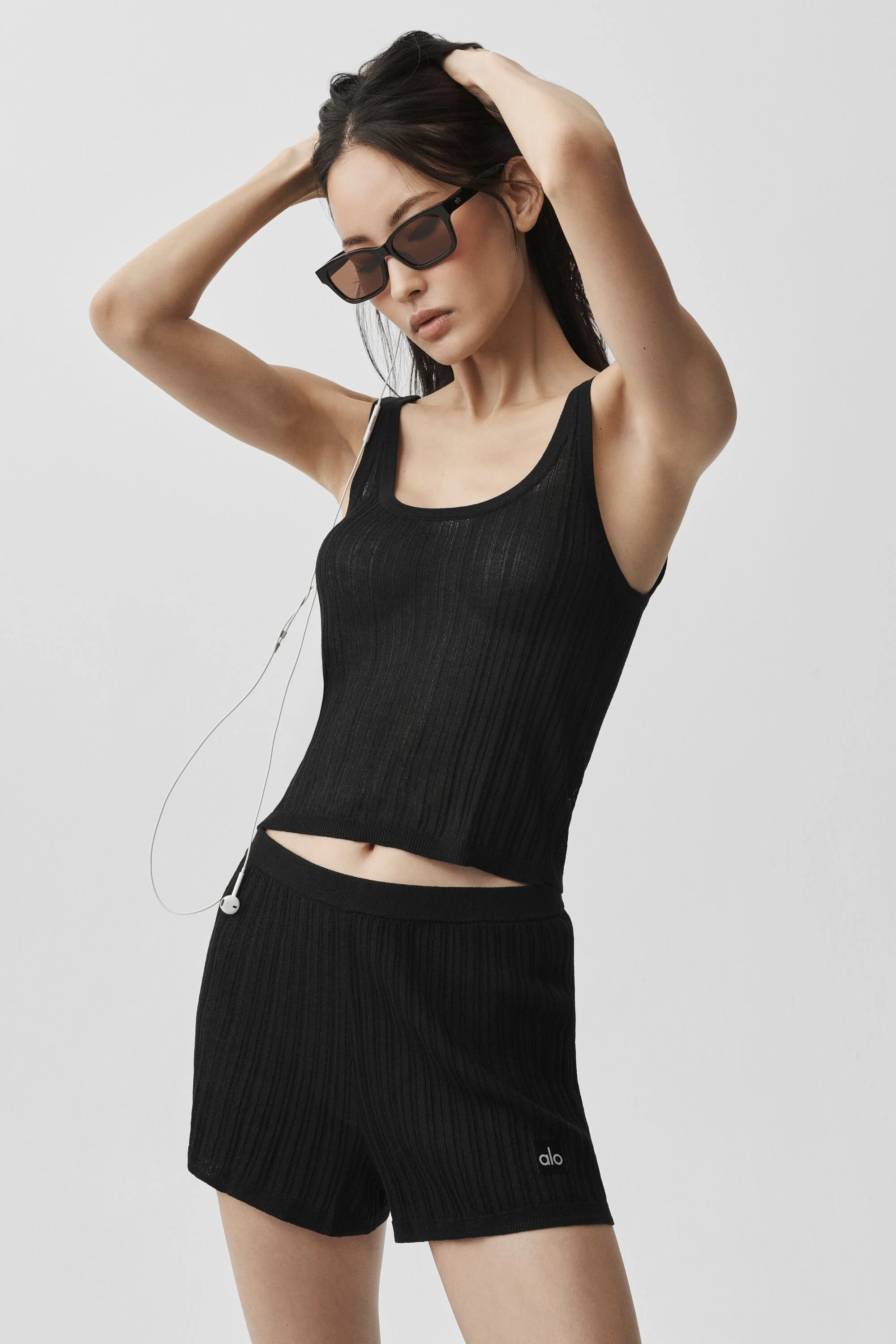 Alo Yoga — Sweater Sunlit Tank - Black