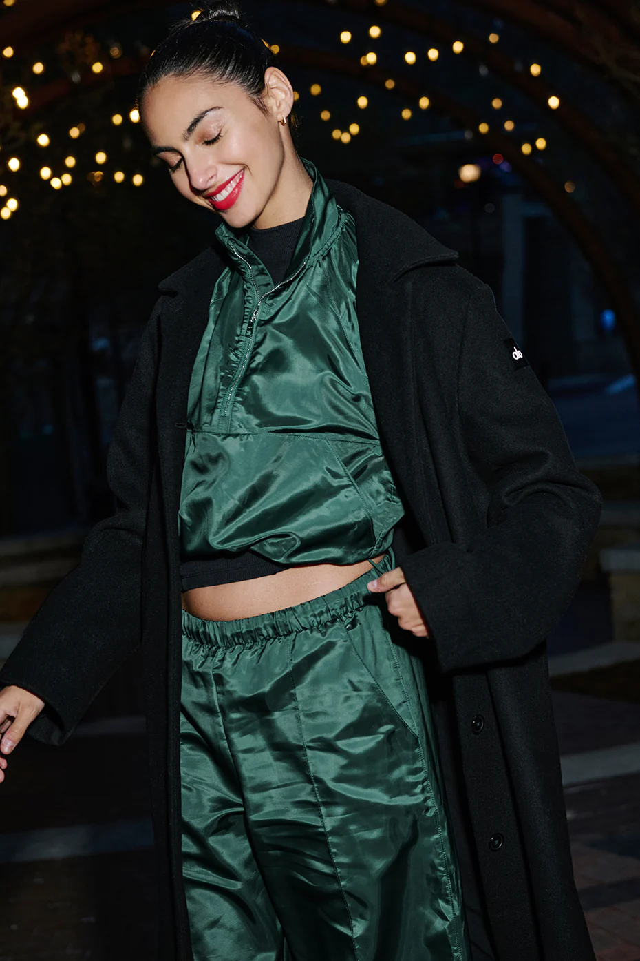 Alo Yoga — Cropped Afterglow Pullover - Winter Ivy