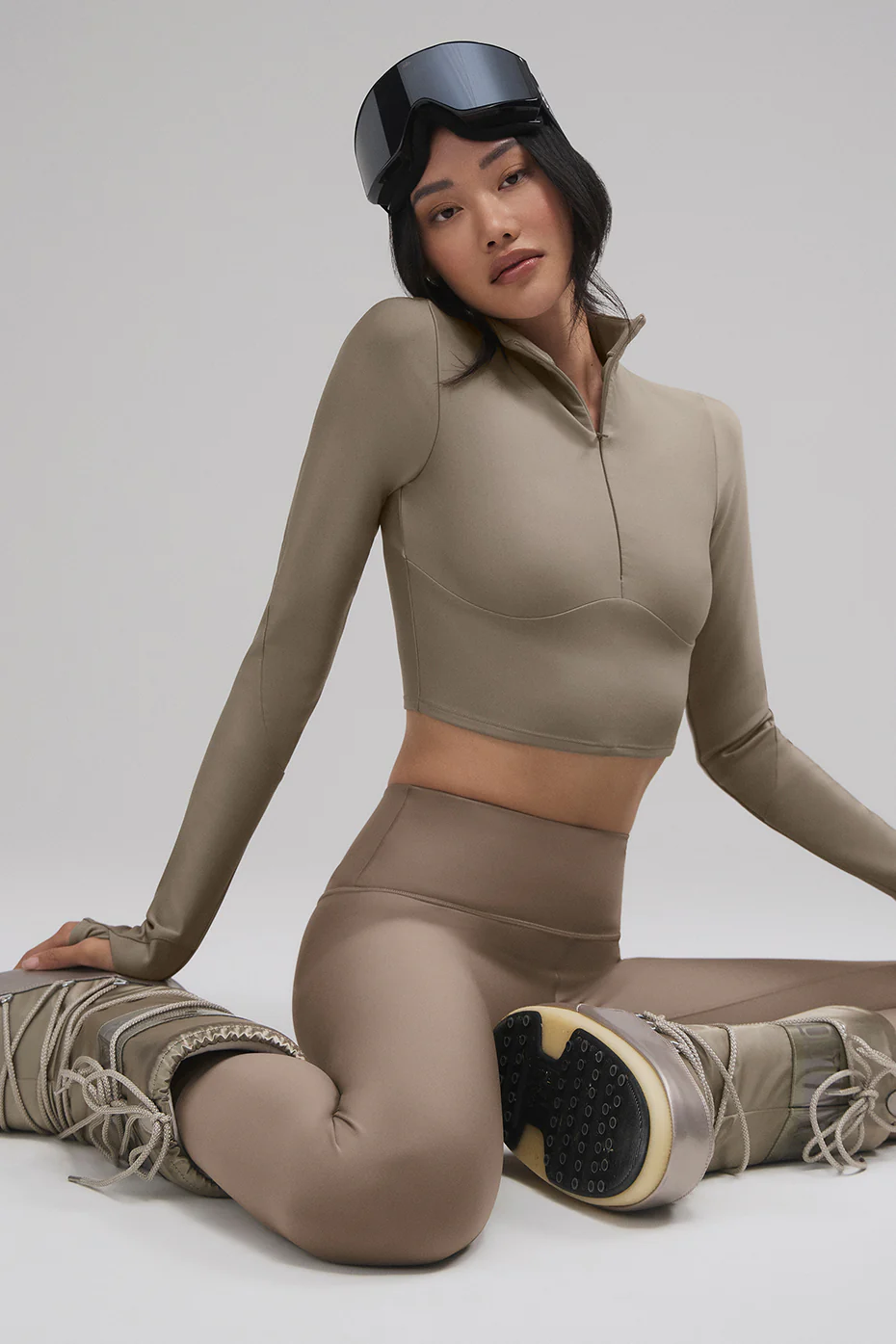 Alo Yoga — Airlift Winter Warm Ski Time Long Sleeve - Light Cocoa
