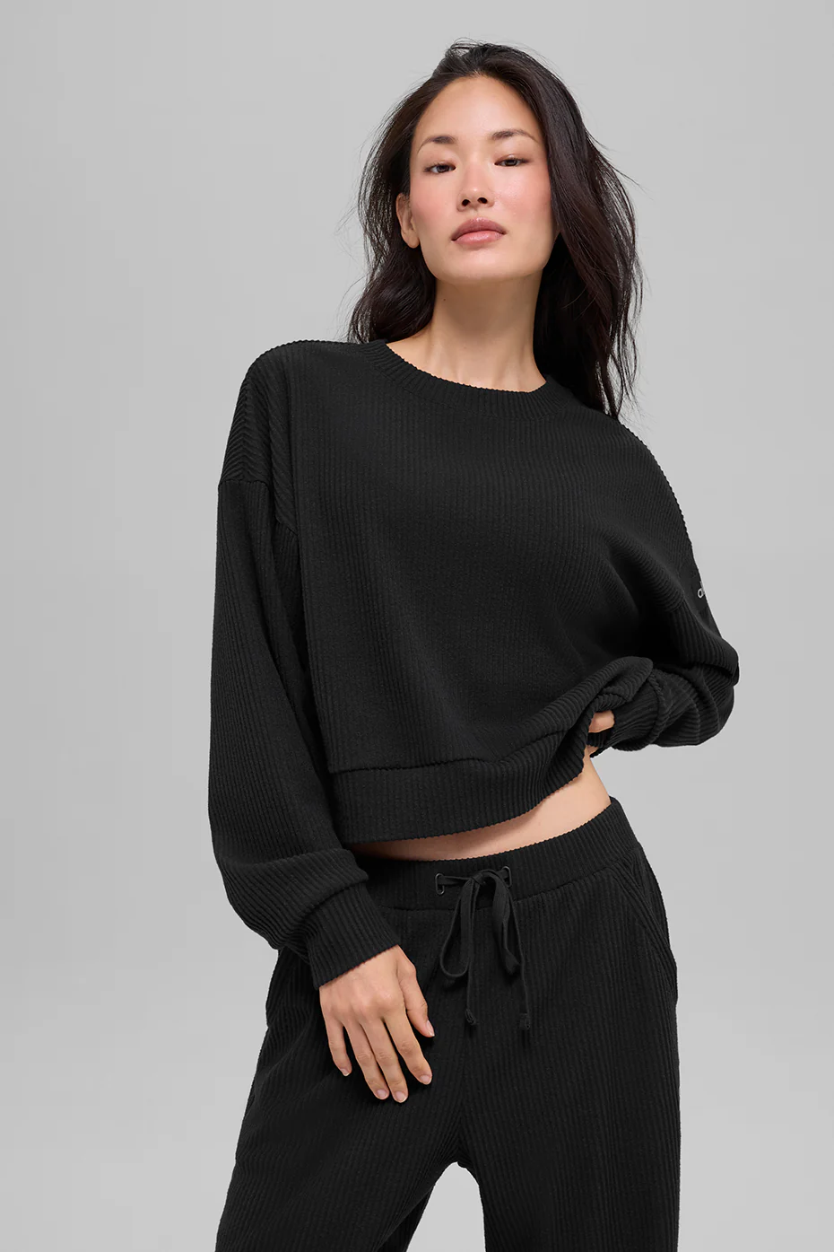Alo Yoga — Muse Crew Neck Pullover - Gravel Heather