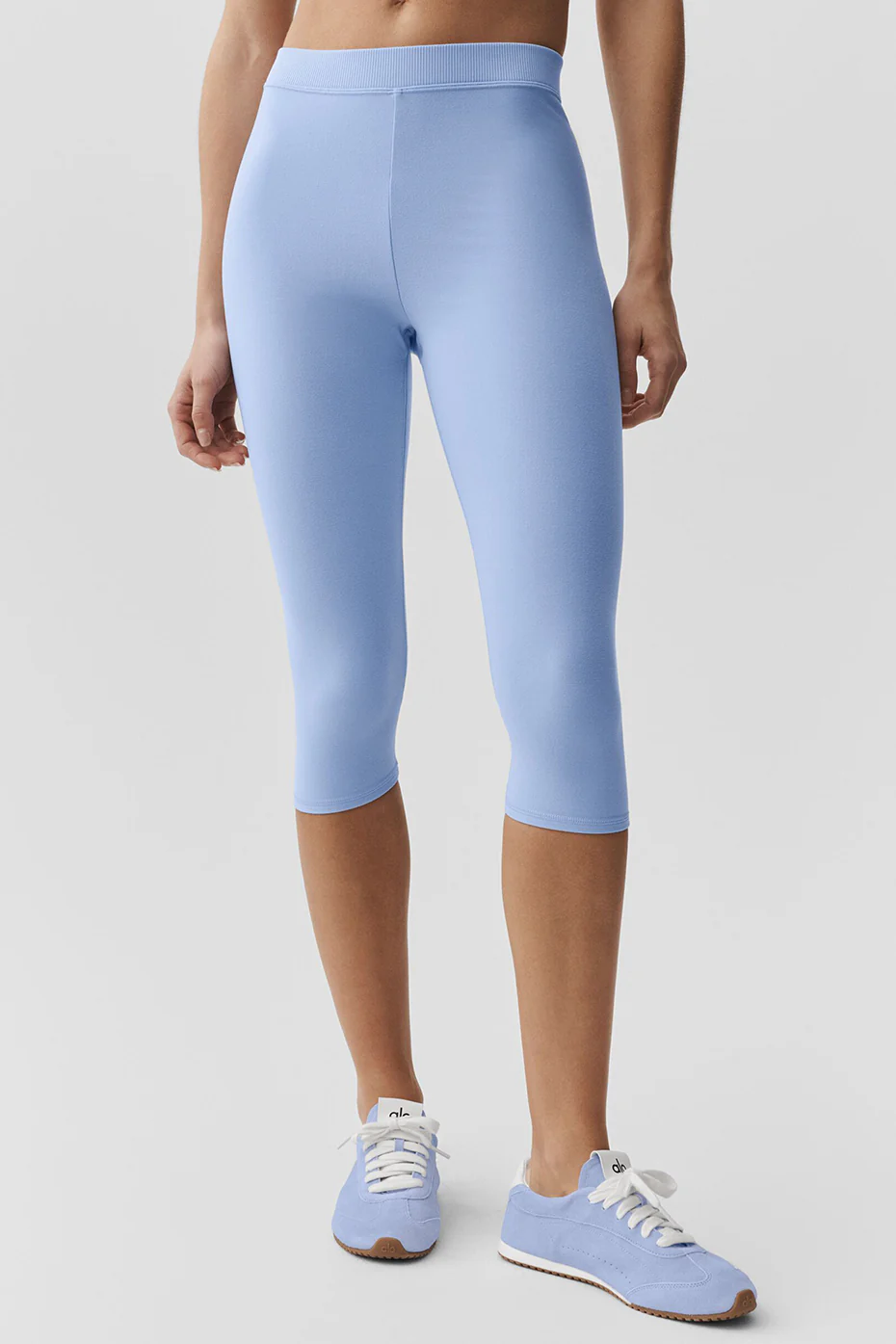 Alo Yoga — Alosoft High-Waist Iconic 90's Capri - Candy Heart Pink