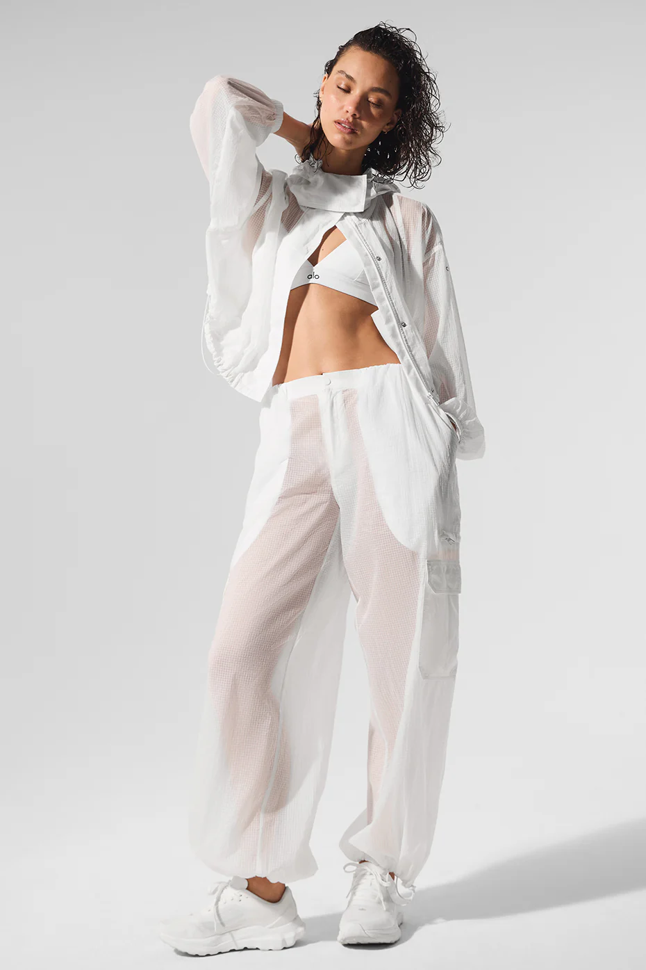 Alo Yoga — Sheer Game Time Wide Leg Jogger - White