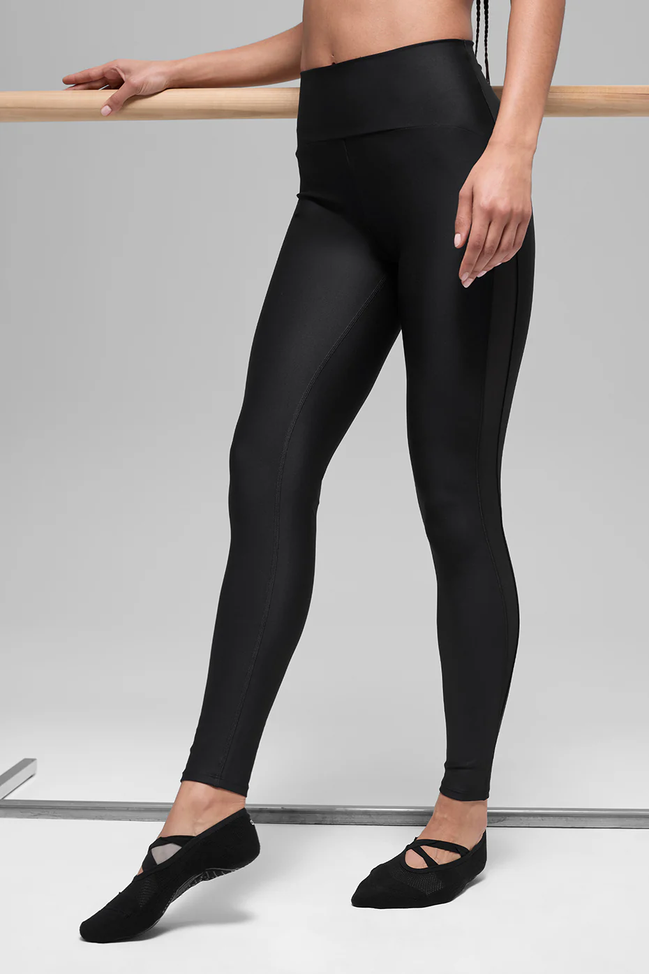 Alo Yoga — Airlift High-Waist Mesh Infatuation Legging - Ivory