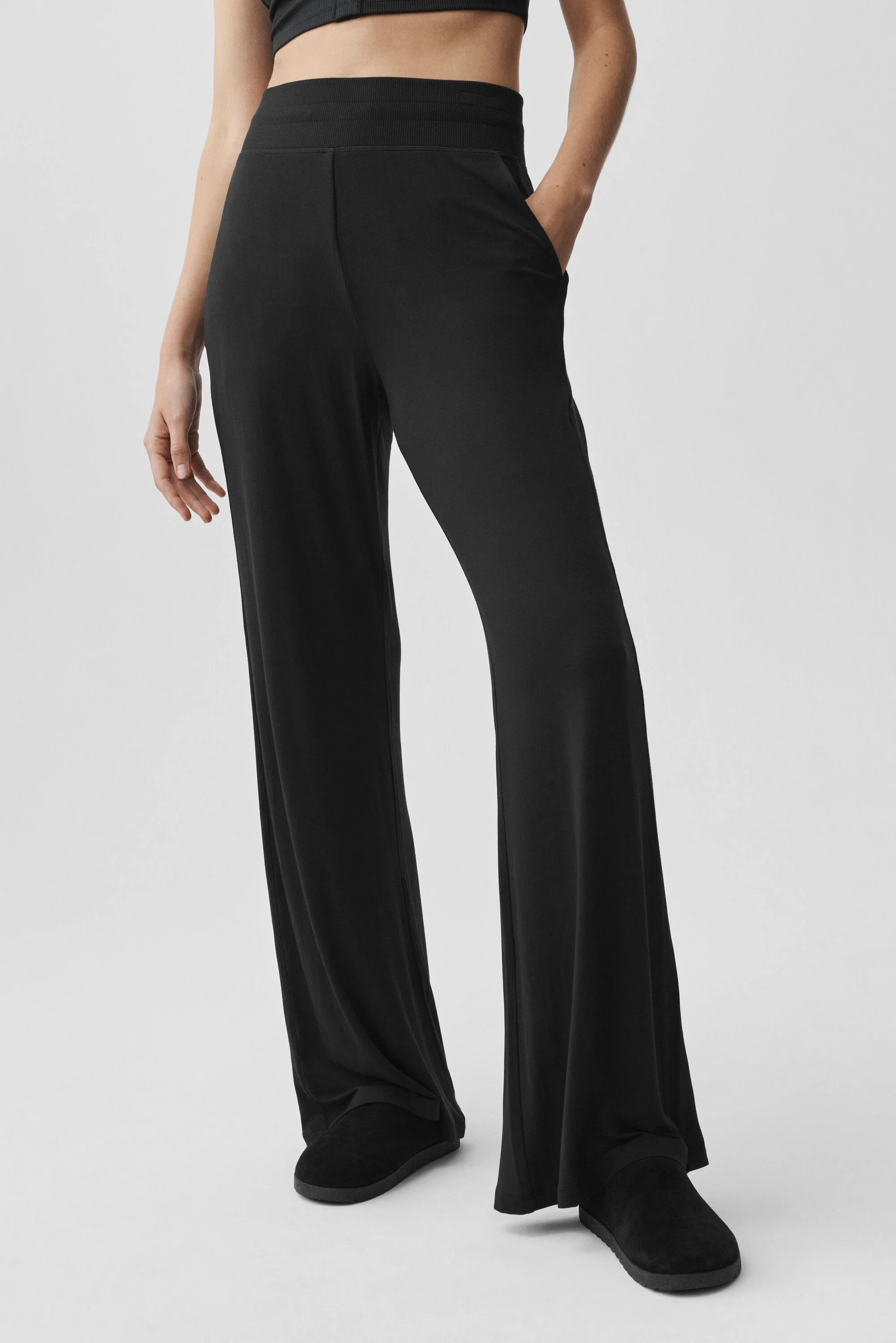 Alo Yoga — Semi-Sheer Delicate Lounge Flare Pant (Long) - Athletic Heather Grey