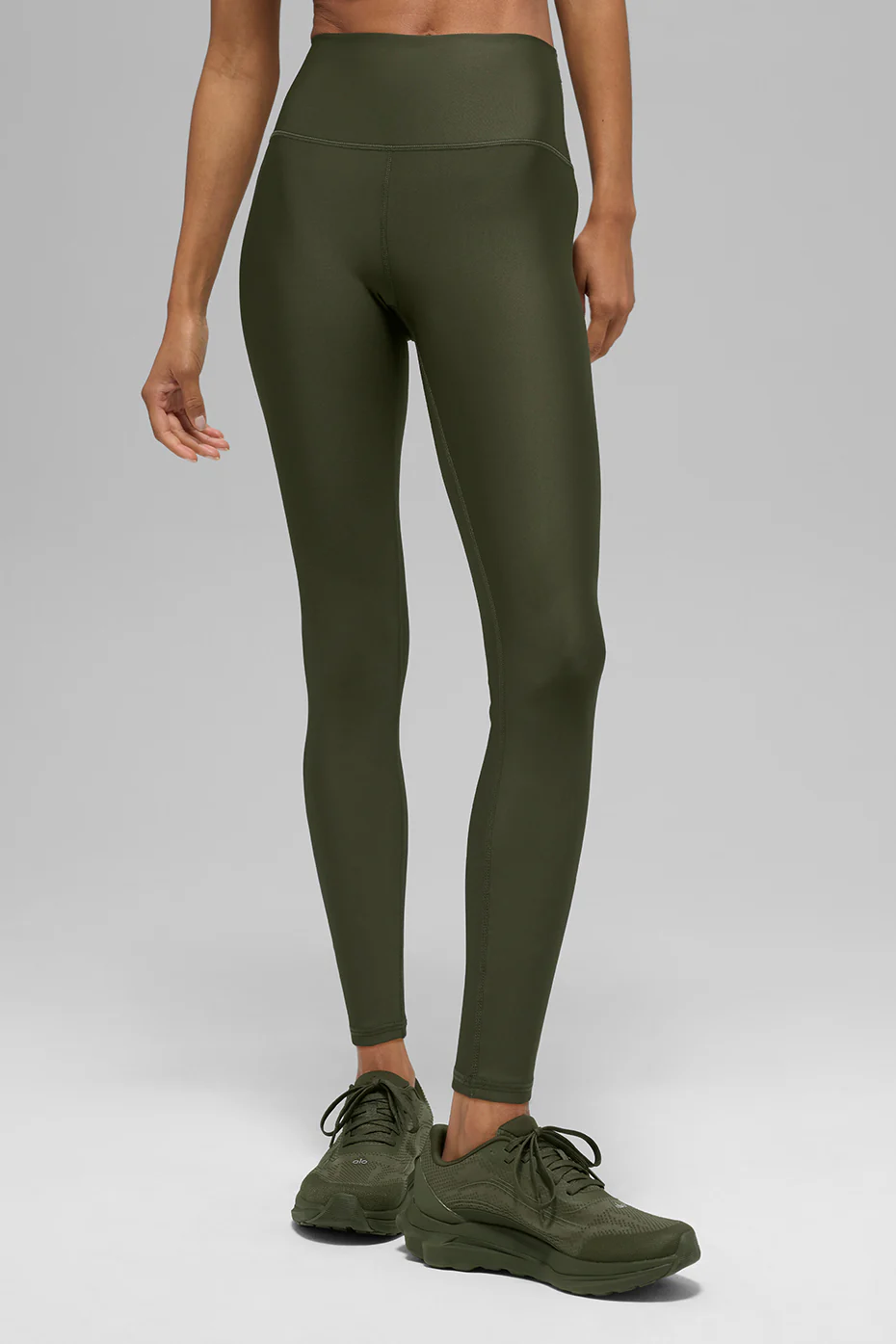 Alo Yoga — 7/8 High-Waist Airlift Legging - Dune Grass