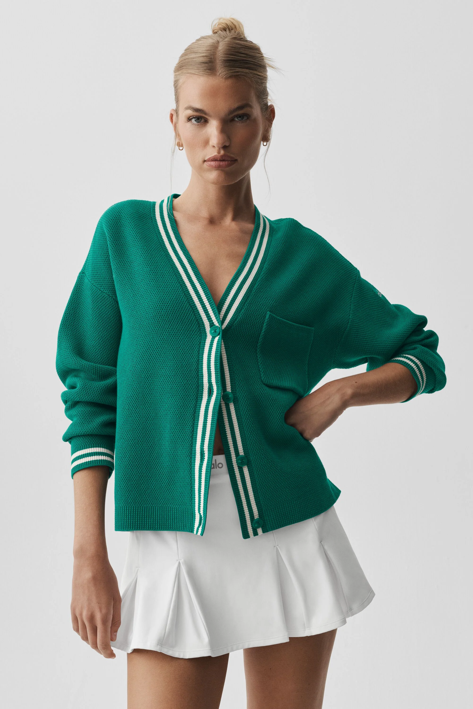 Alo Yoga — Tennis Club Sweater Knit Cardigan - Emerald Isle/Ivory