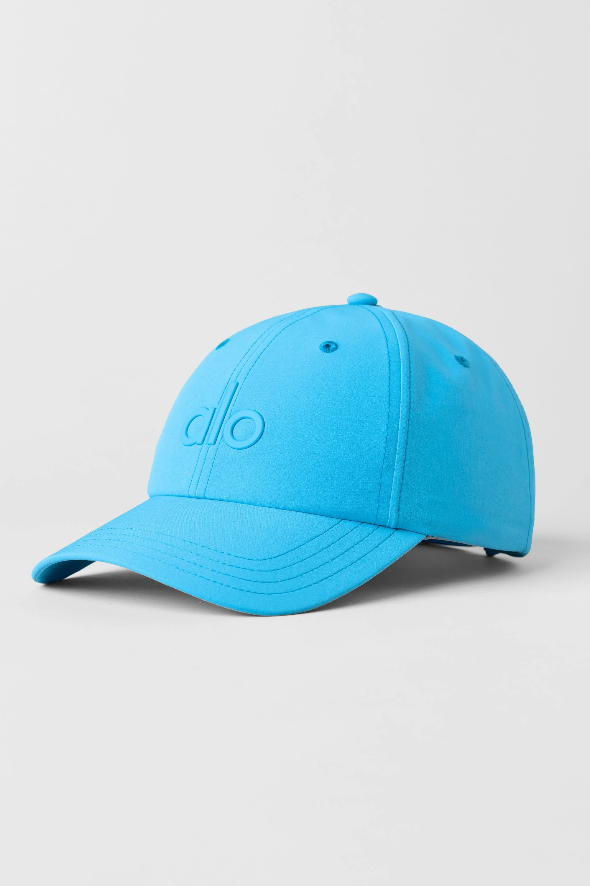 Alo Yoga — Performance Off-Duty Cap - Azure Blue