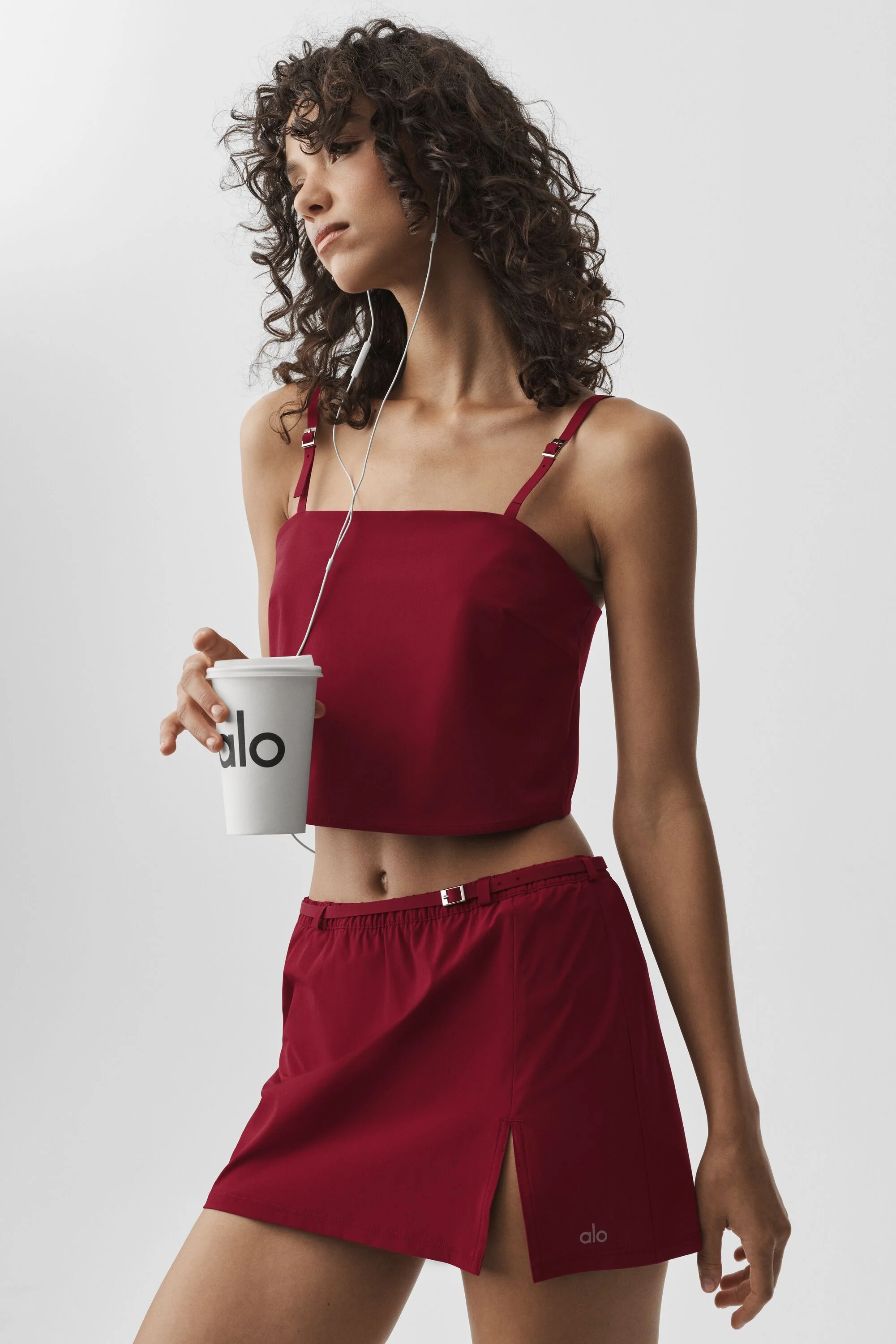 Alo Yoga — Cropped Connection Tank - Summer Romance Red