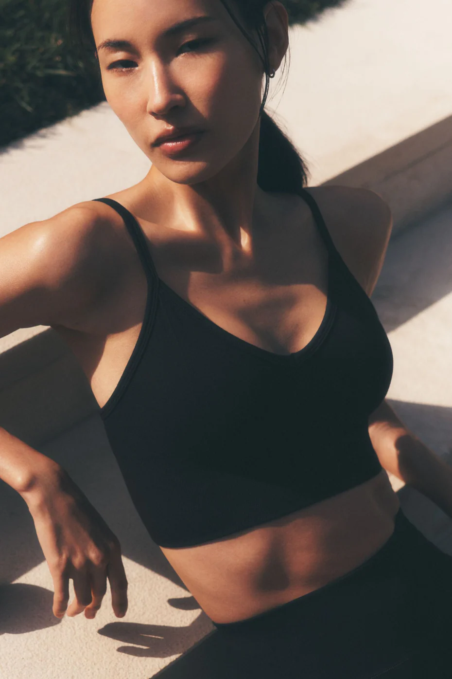 Alo Yoga — Seamless Modal Ribbed Delight Bralette - Black