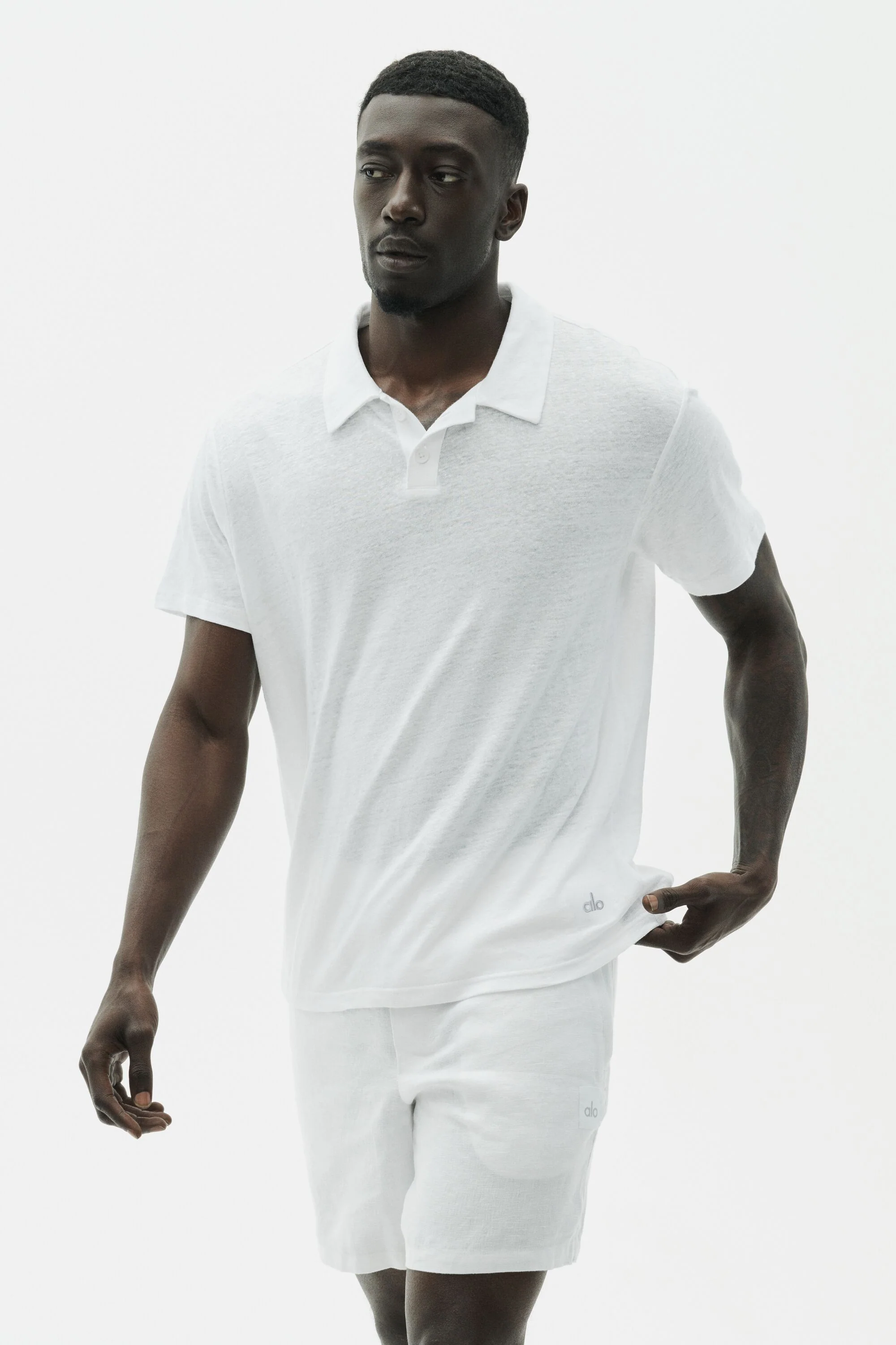 Alo Yoga — Linen Jersey Coastal Short Sleeve Polo - White