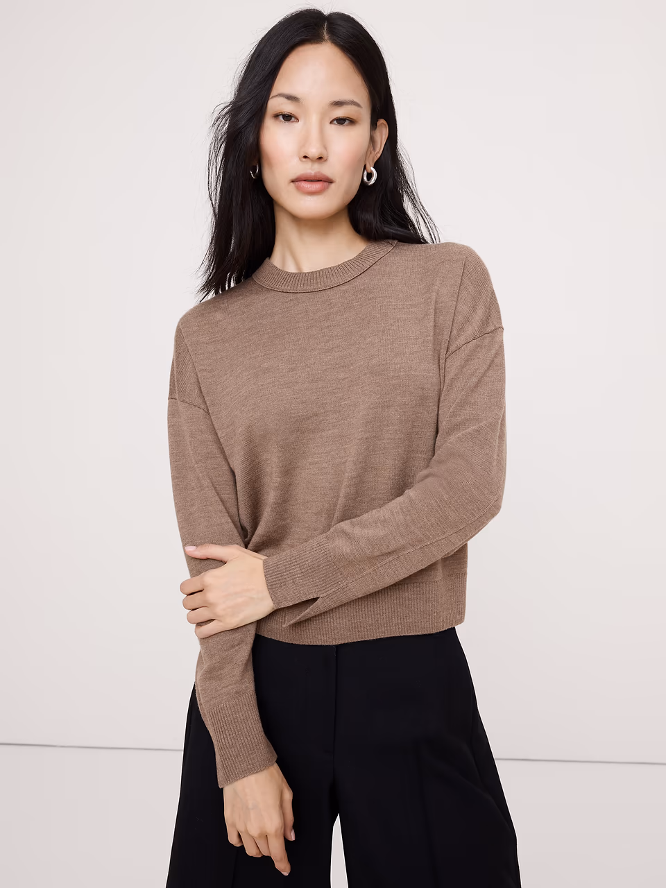 Banana Republic — Oversized Merino Crew-Neck Sweater