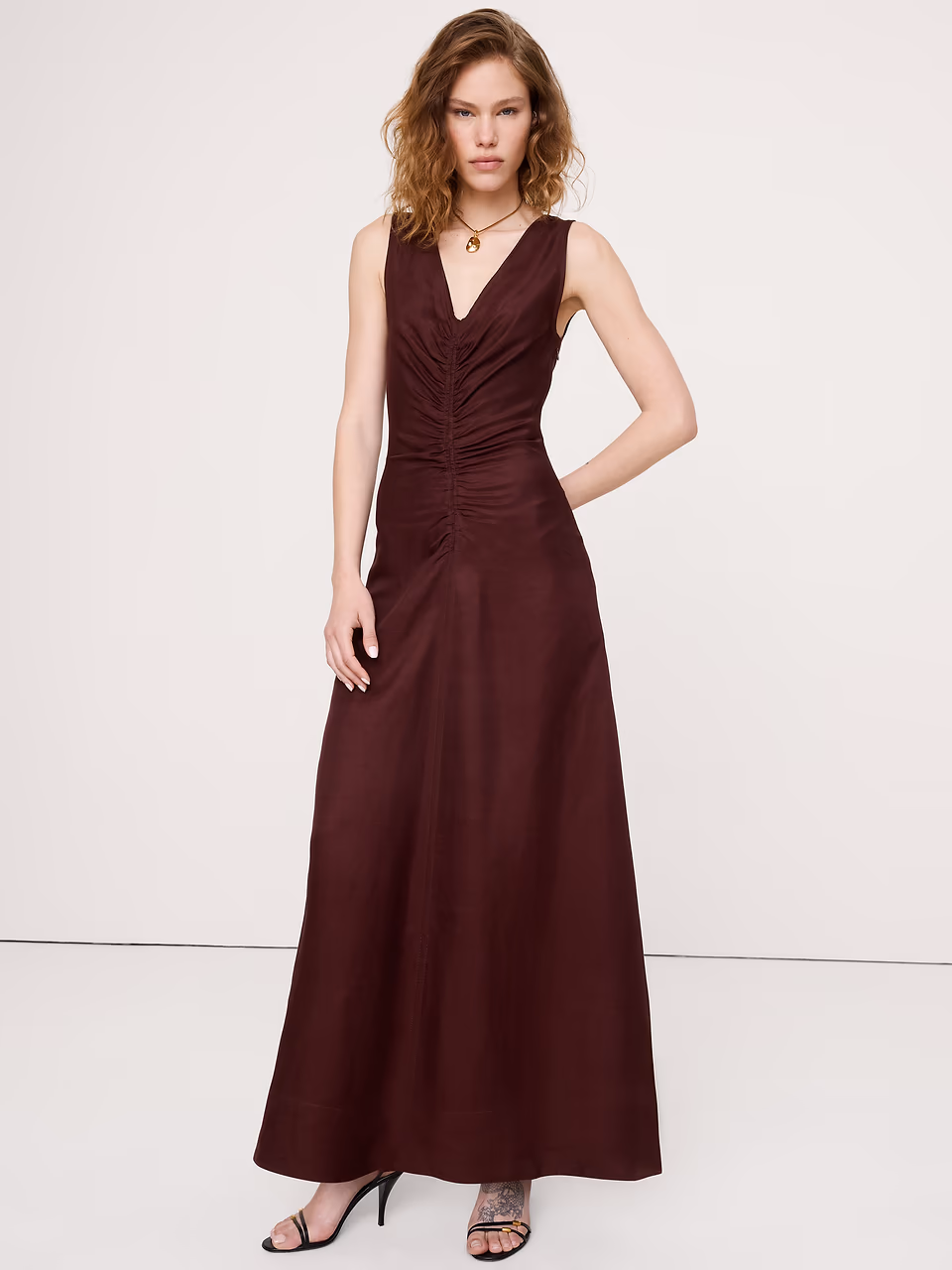Banana Republic — Viscose-Linen V-Neck Maxi Dress
