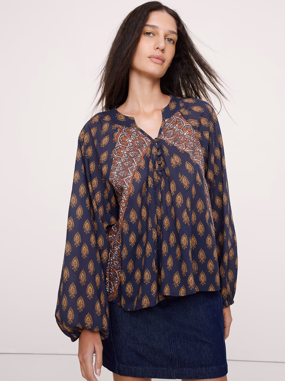 Banana Republic — Lightweight Cotton Split-Neck Top