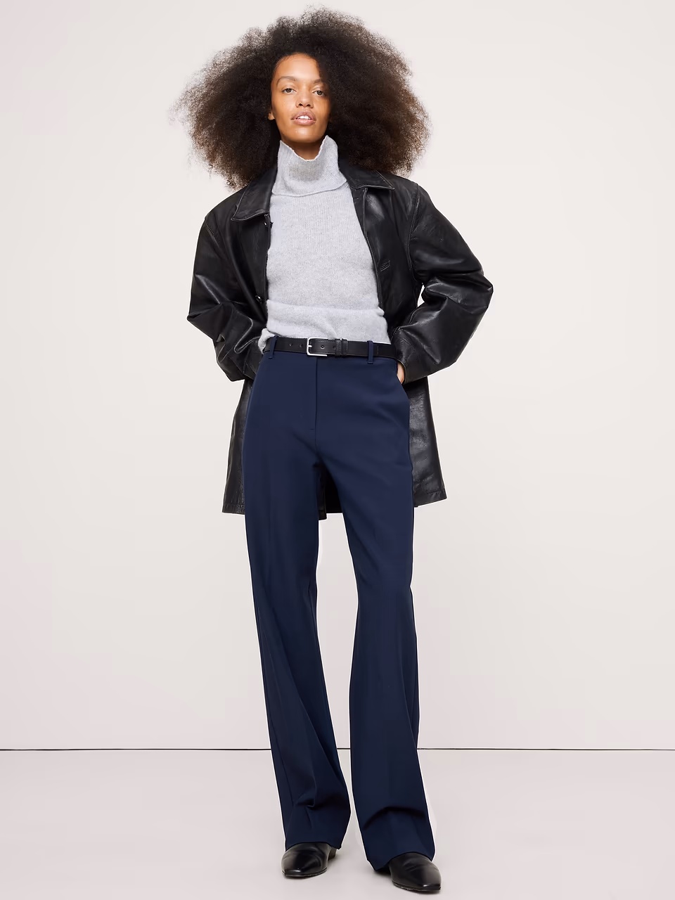 Banana Republic — Ultra High-Rise Modern Straight City Stretch Pant