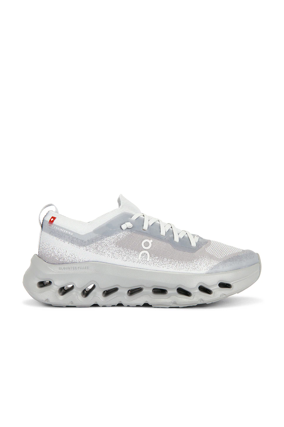 On — Cloudtilt Moon Sneaker