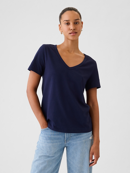 Gap — Organic Cotton VintageSoft V-Neck T-Shirt