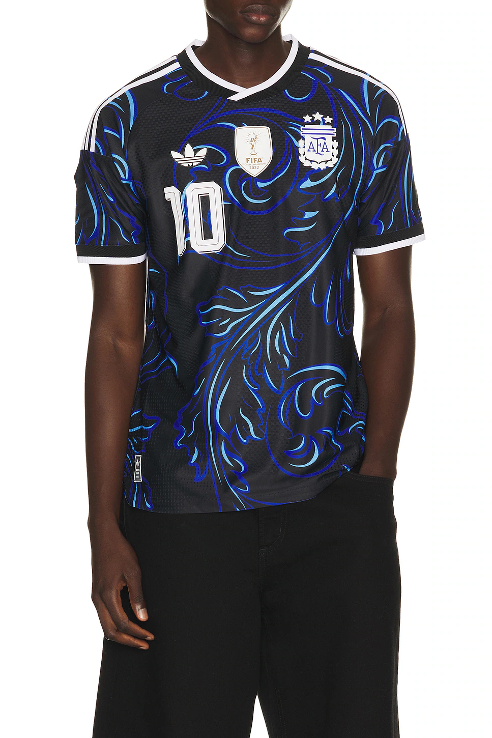 adidas Originals — ИЗ ДЖЕРСИ WORLD CUP · Black Lucid Blue Blue Burst