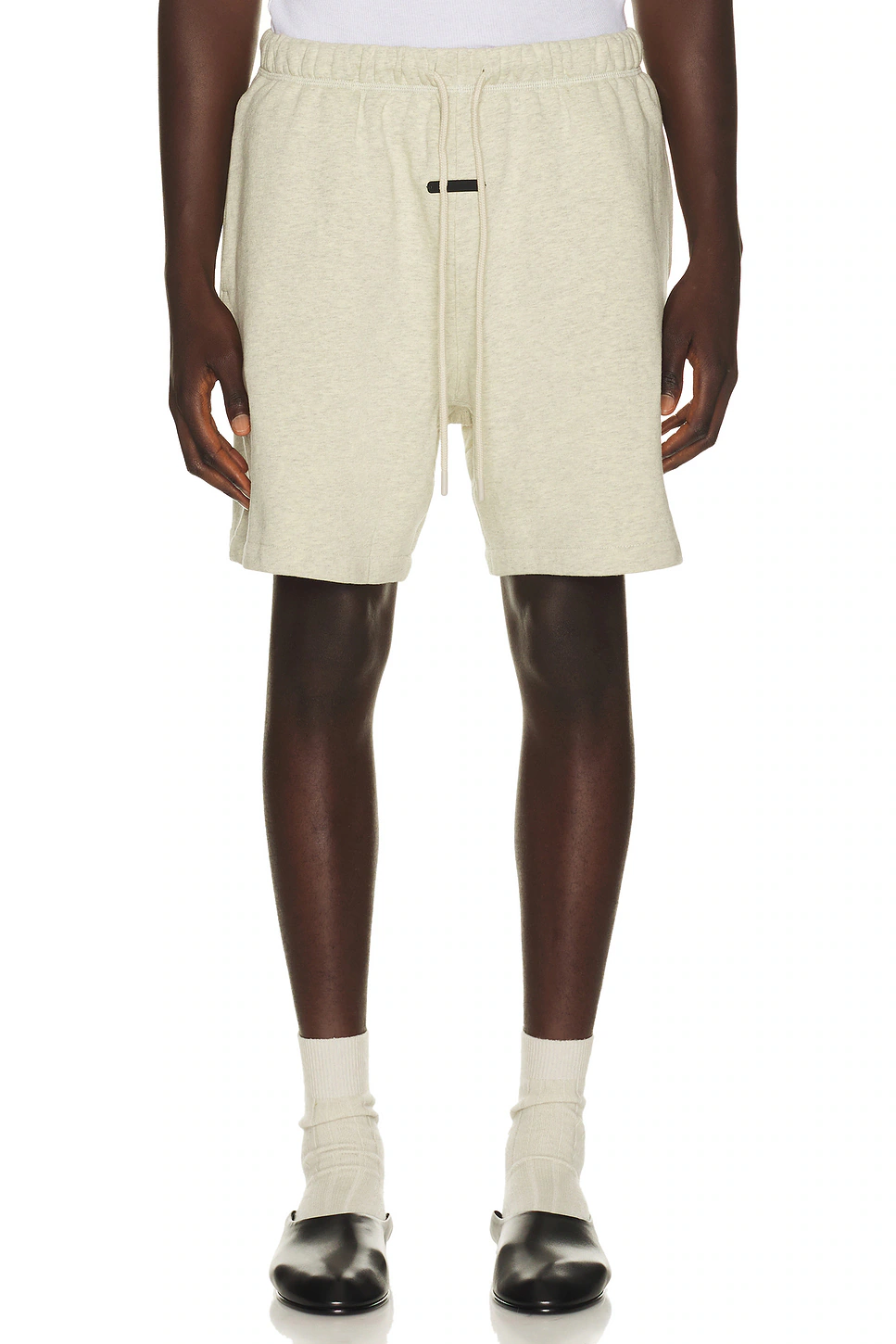 Fear of God ESSENTIALS — ШОРТЫ CLASSIC · Washed Vanilla Heather