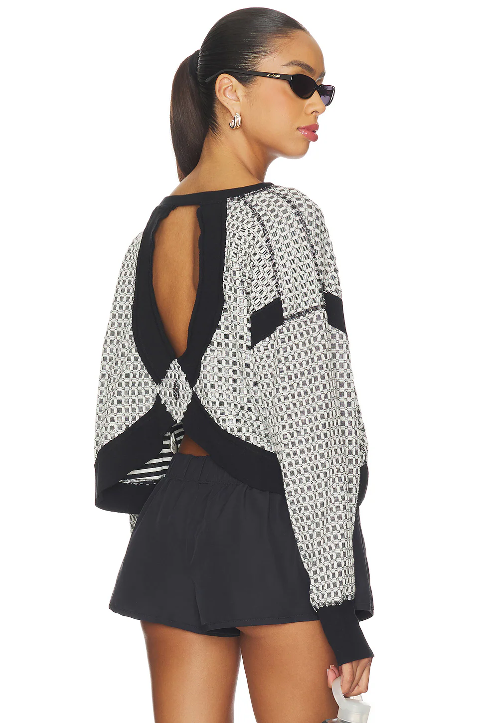 Free People — СВИТШОТ MY TIME · Black White