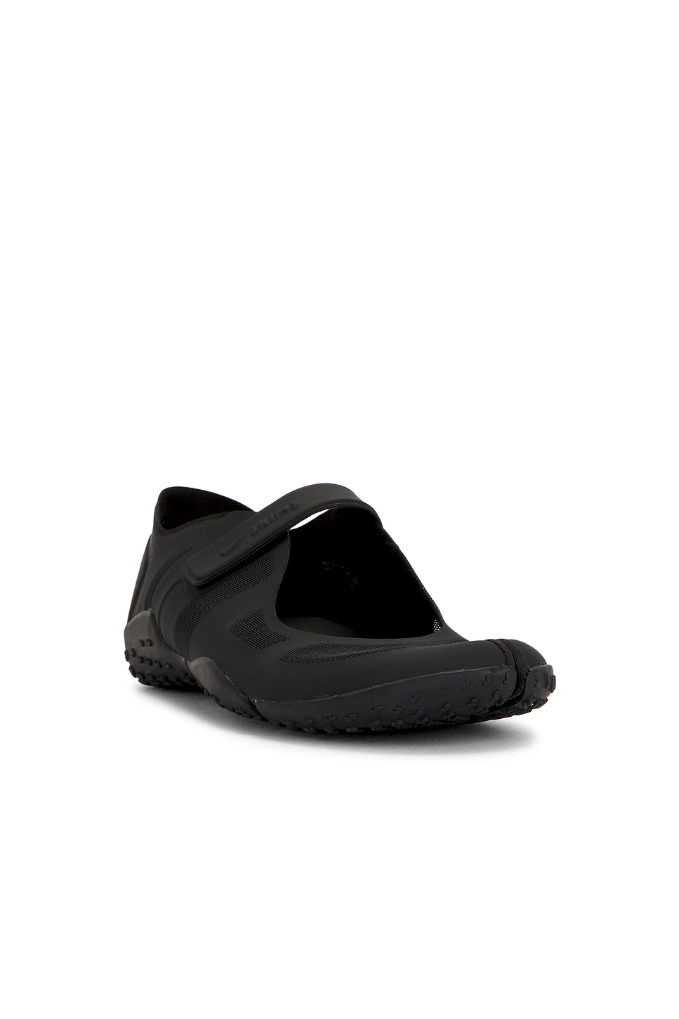 NikeSKIMS — КРОССОВКИ RIFT MESH