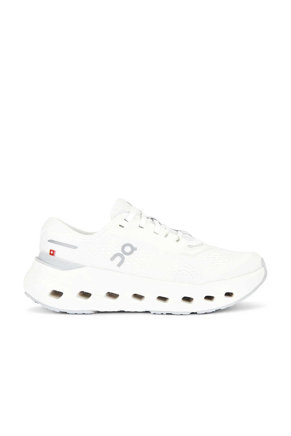 On — КРОССОВКИ CLOUDRUNNER 3
